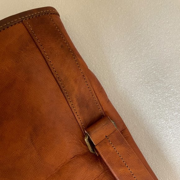 Rugged Leather Large 18" Messenger Satchel Briefcase Bag - Picture 9 of 15